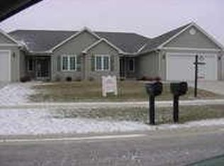 957 Arrowhead Trl, Wauseon, OH 43567