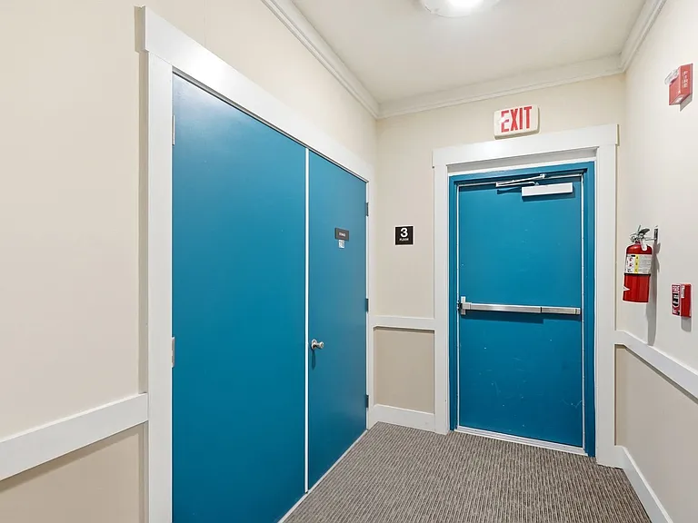 1000 E Woodlawn Rd #216 — Photo 34
