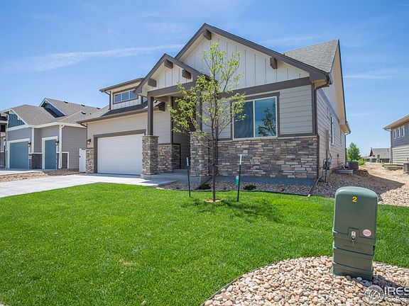 3rd image of 542 Vermilion Peak Dr