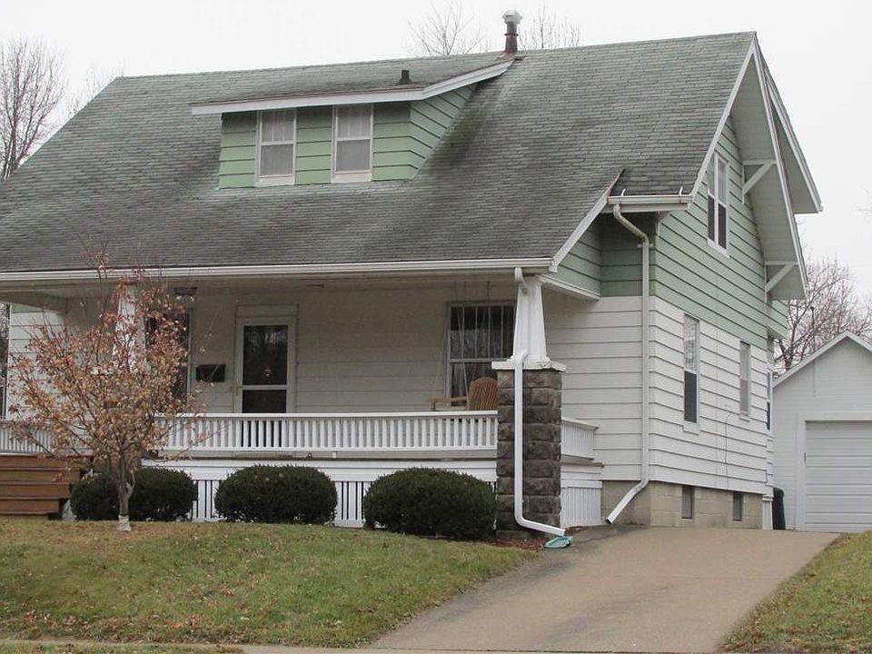1st image of 825 S Iowa Ave