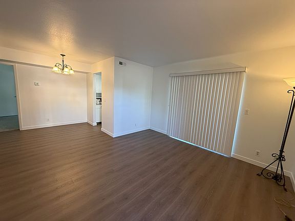 5th image of 1228 E Ridge Meadow Ln #3B