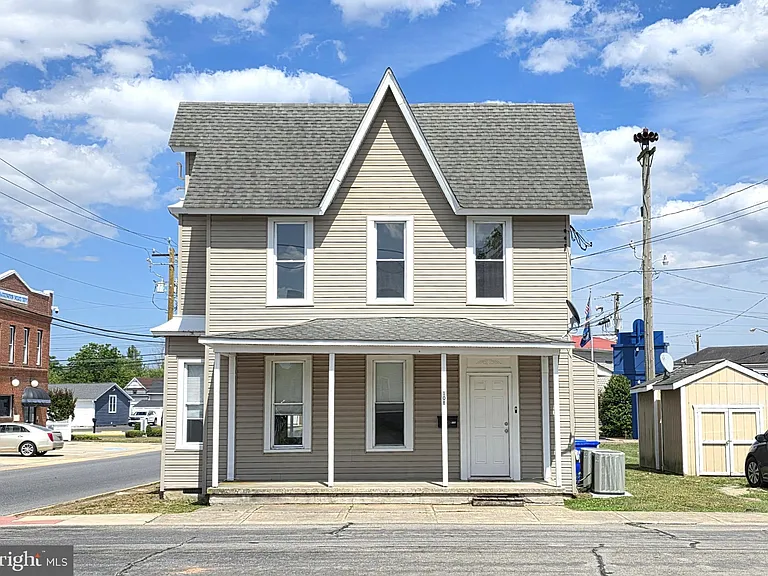 10 Dorman St #B — Photo 2