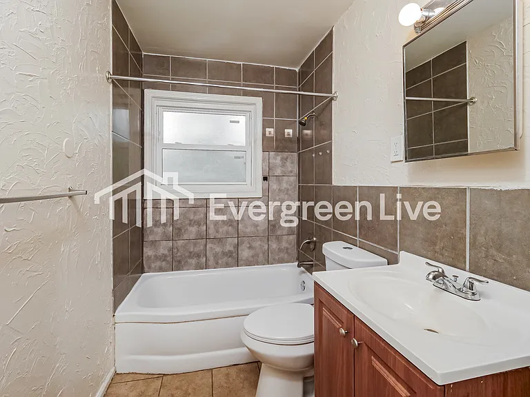 8711 E 92nd Ter — Photo 10