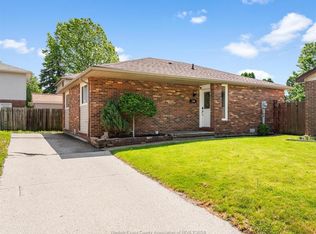 1399 Copperfield Pl, Windsor, ON N8S 4G8