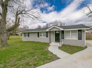 414 Covington St, Loganville, GA 30052