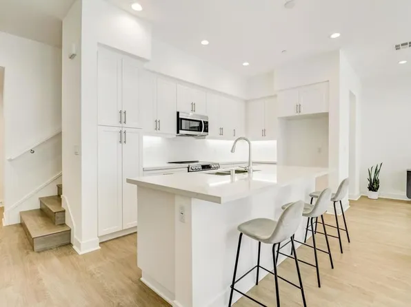 7661 University Ave #105, La Mesa, CA 91942