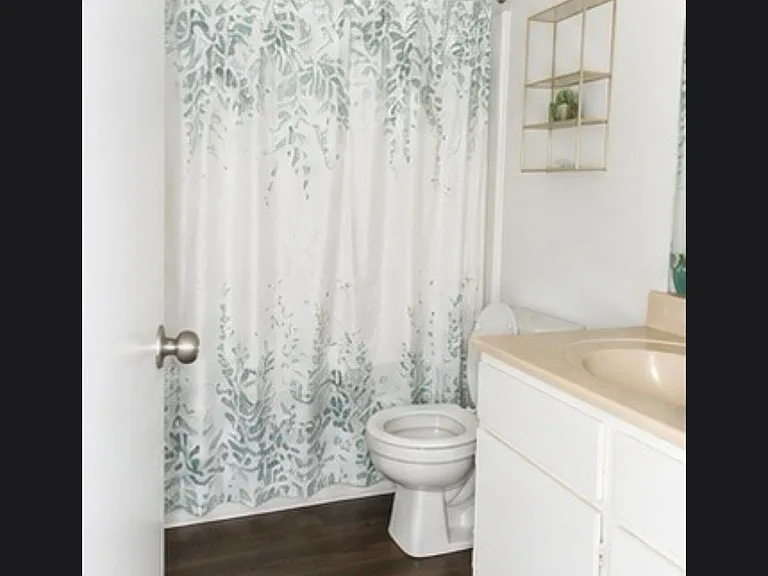 3621 Crestview Dr NW #2 — Photo 6