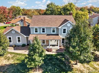 31 Fox Pointe Ct, Saint Charles, MO 63304
