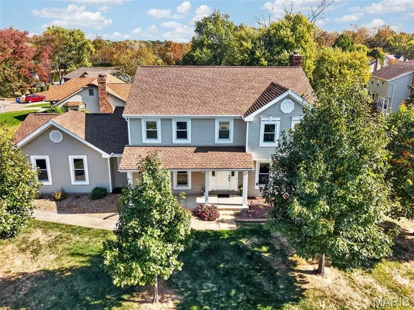 31 Fox Pointe Ct, Saint Charles, MO 63304