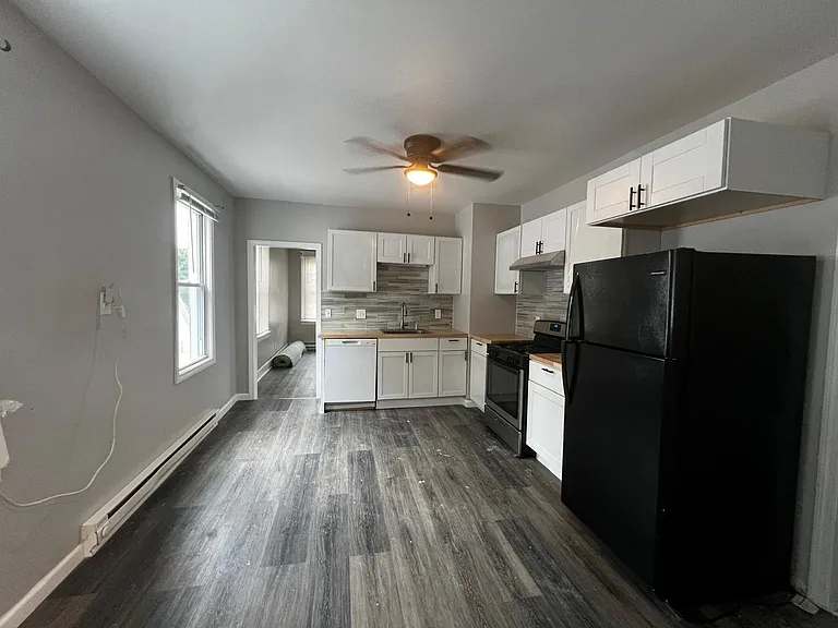 41 Putnam St — Photo 7