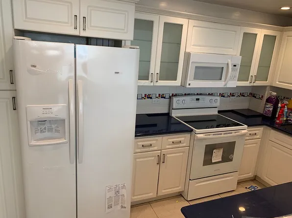 5005 Collins Ave APT 608, Miami Beach, FL 33140