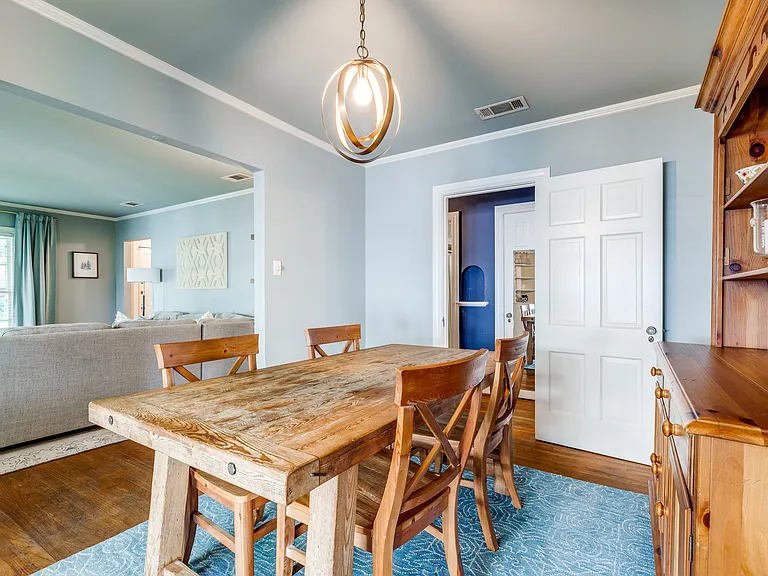 6006 Penrose Ave — Photo 4