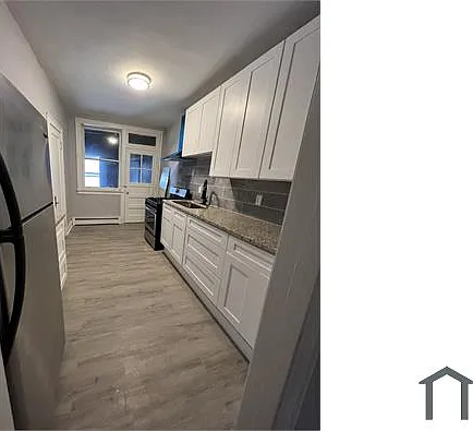 3 bed, 1100 sqft, $1,674 — Photo 3