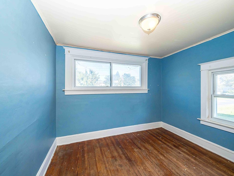 9296 Six Mile Rd, photo 20