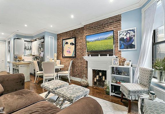4th image of 283 W 11th St APT 4W