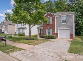 1113 Swearngan Ridge Ct, Charlotte, NC 28216