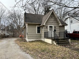 1176 Murray Ave, Akron, OH 44310