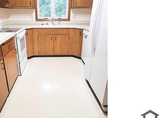 4872 Elmwood St, Muskegon, MI 49441