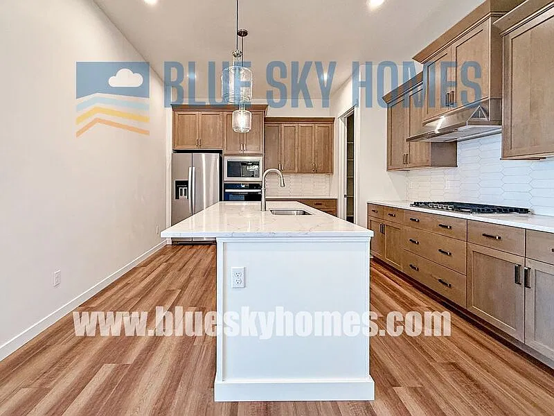 2 bed, 2.0 bath, 1833 sqft, $2,345 — Photo 4