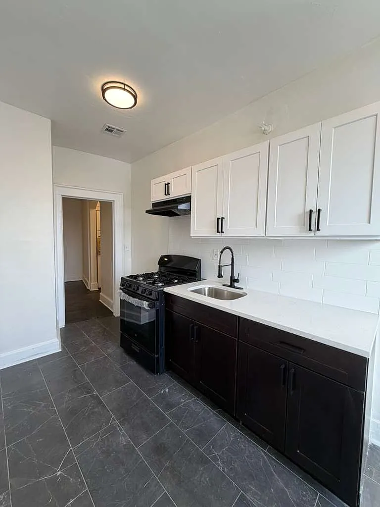 2 bed, $1,800 — Photo 1