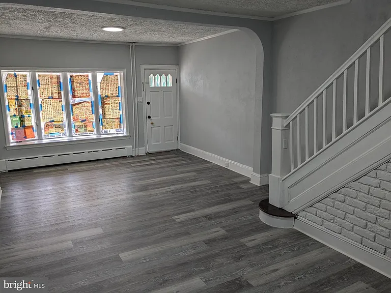 72 Washington St — Photo 3