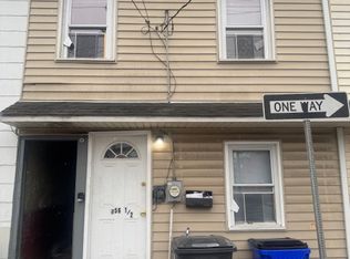 356 1/2 Apple St #1, Pottstown, PA 19464