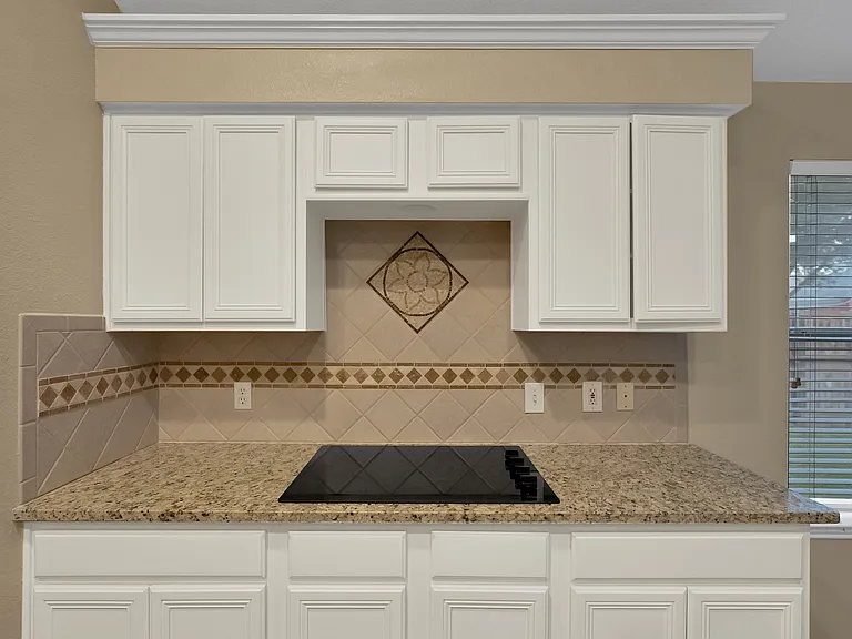 5708 McKinley Ln — Photo 12