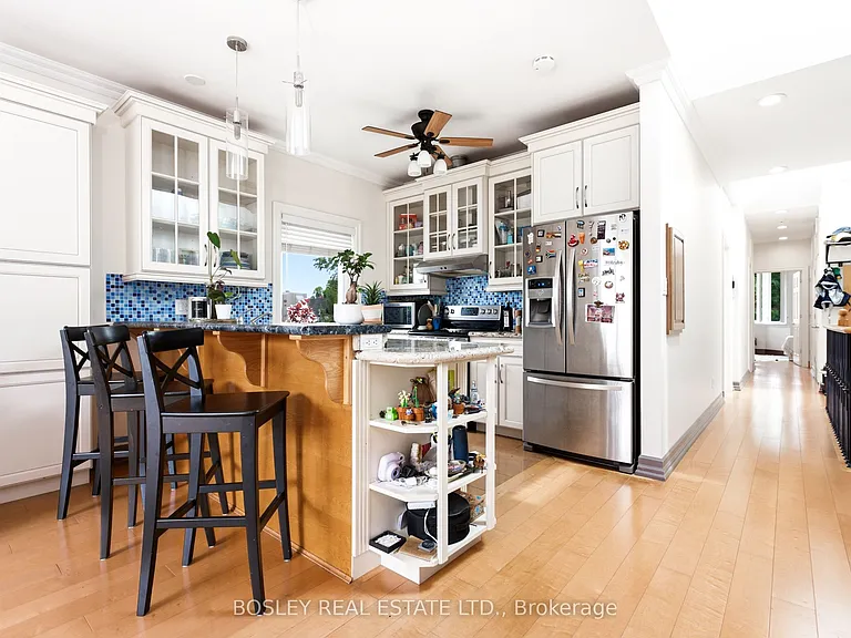 115 Roncesvalles Ave #3 — Photo 7