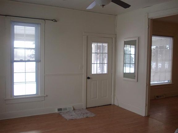 4th image of 1555 220th St