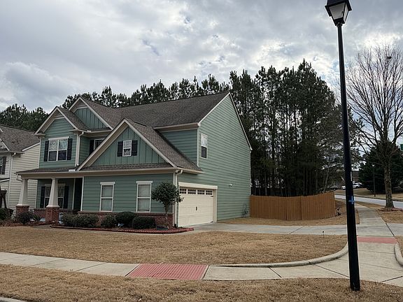 4th image of 200 Pebble Chase Ln