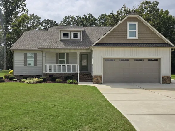 574 Long Grass Dr, Smithfield, NC 27577