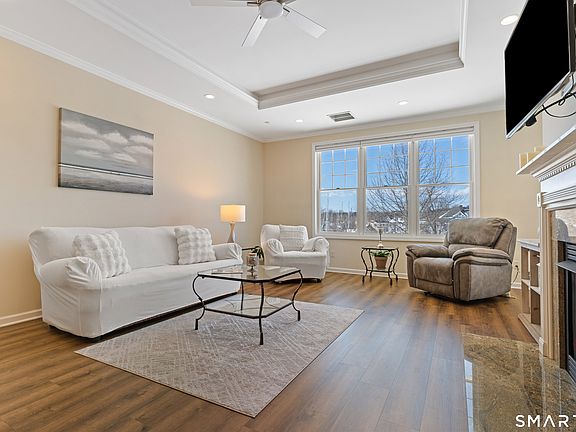 5th image of 60 Maple Street APT 31