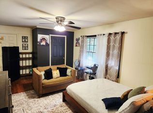4197 Fredericksburg Dr, College Park, GA 30337