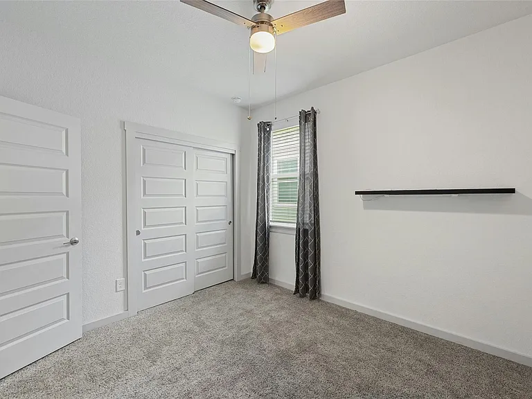 141 Parryi Cv — Photo 36
