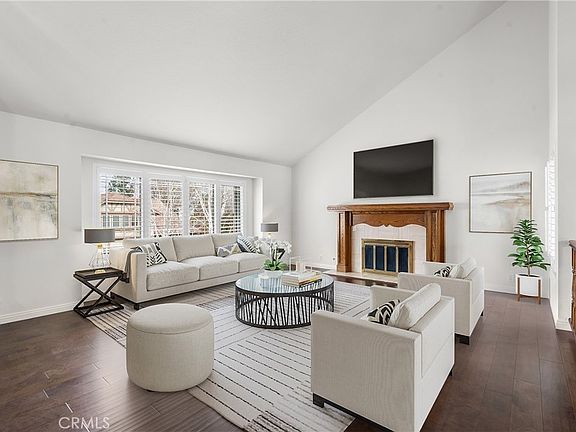 2nd image of 11861 Darby Ave