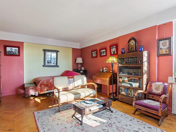 2nd image of 120 Cabrini Blvd APT 135