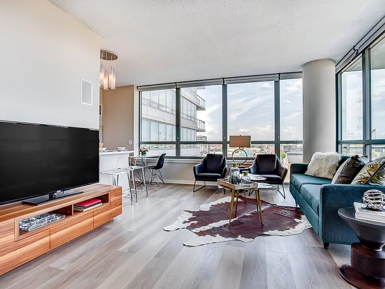 K2 Apartments — Photo 36