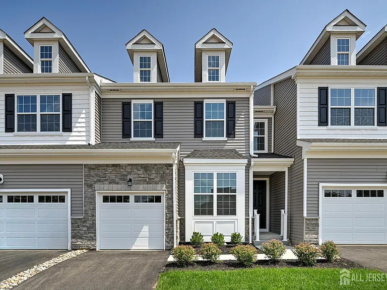 13 Griffin Ln — Photo 4