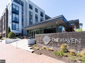145 Riverhaven Dr