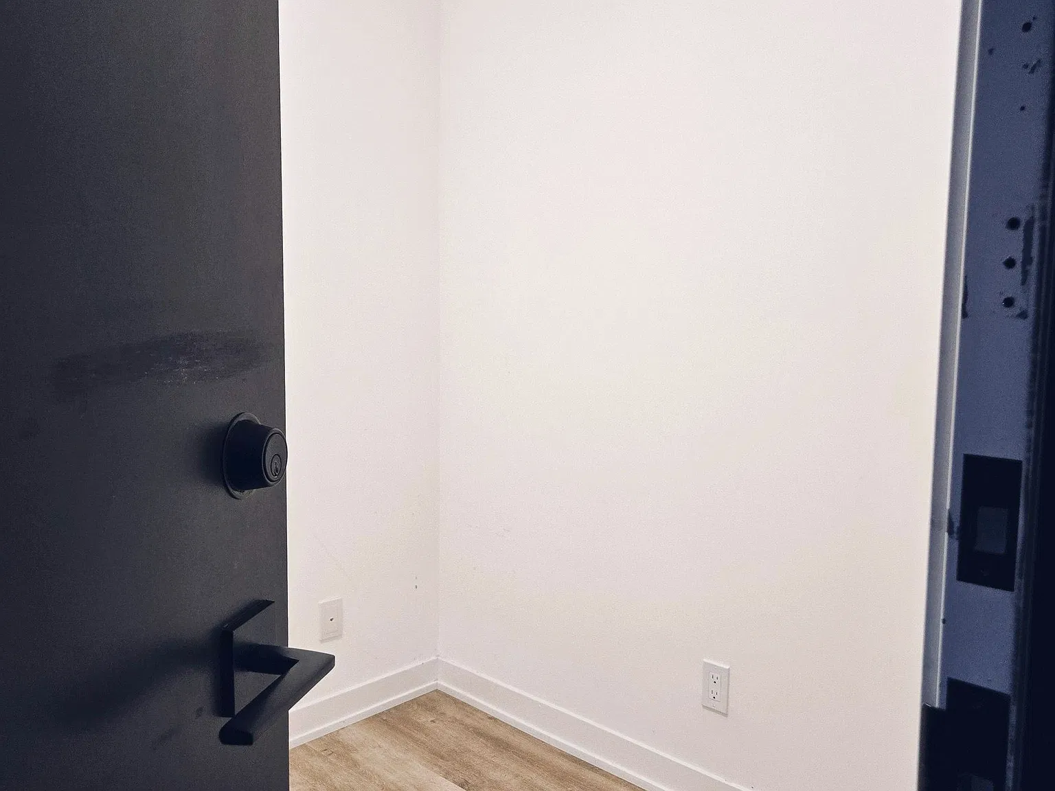 2 bed, $2,395 — Photo 1