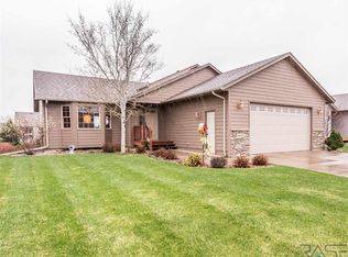 8805 W Lavern Wipf St, Sioux Falls, SD 57106