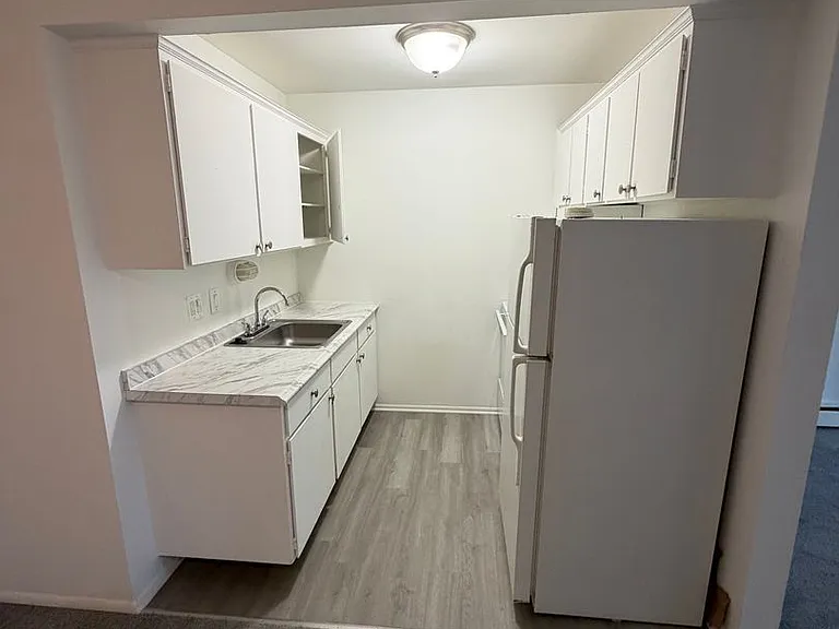 24801 Jefferson Ave #15 — Photo 5