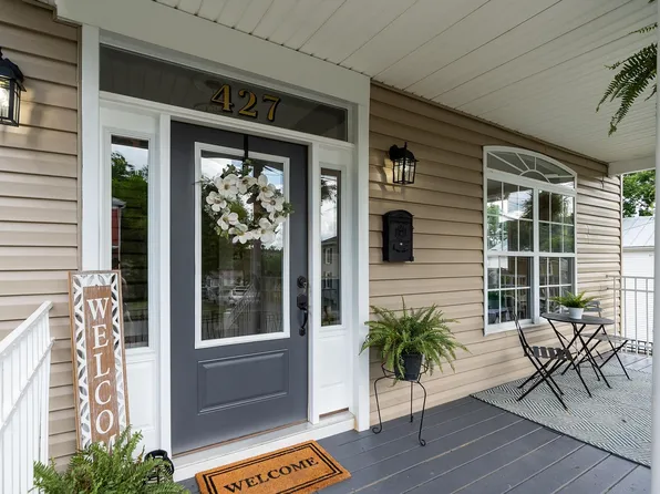 427 Winthrop St, Staunton, VA 24401