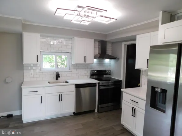 6927 Allentown Rd, Temple Hills, MD 20748