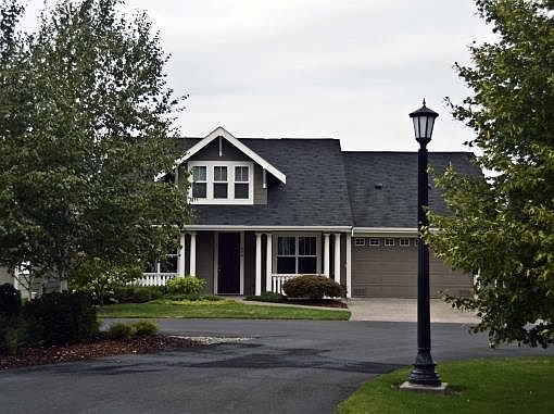 2nd image of 834 SE Covey Ct