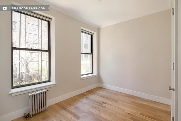 Rented by Compass | media 72