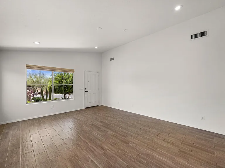 10290 E Mallow Cir — Photo 5