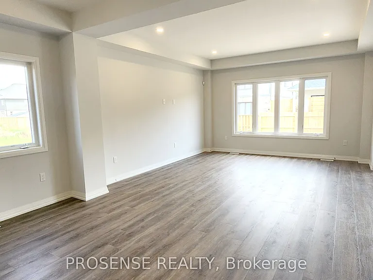 15 Samuel Ave — Photo 7