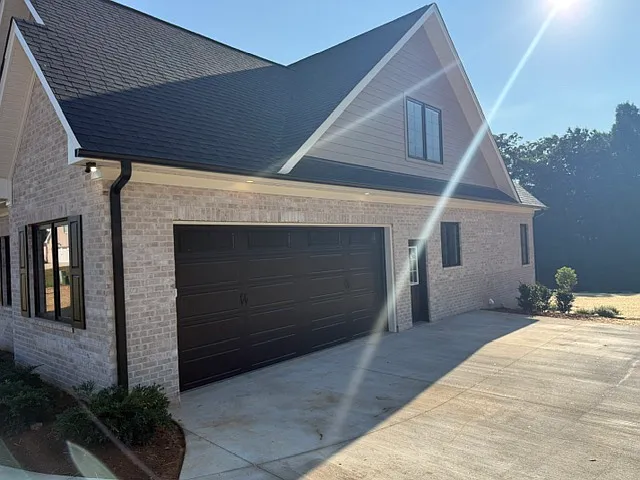 8505 Aventine Hill Dr — Photo 34