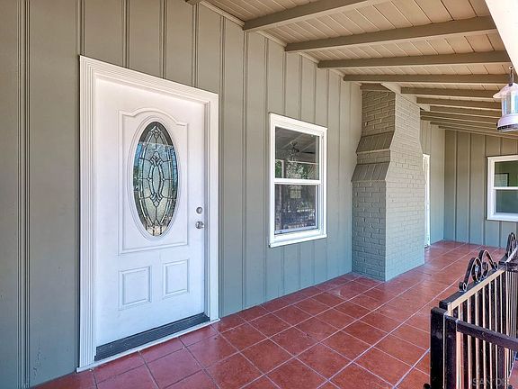 2nd image of 10859 Valle Vista Rd
